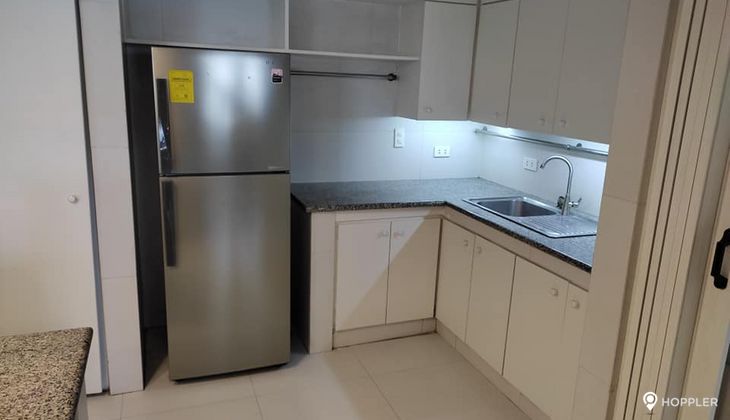 "2BR Condo for Rent in Makati Tuscany, Urdaneta Village, Makati"09