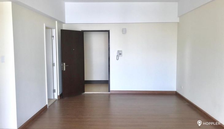 "2BR Condo for Rent in Shang Salcedo Place, Salcedo Village, Makati"03