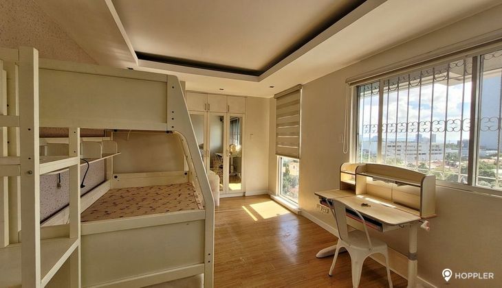 "4BR Condo for Rent in Platinum 1000 Condominium, Greenhills, San Juan"03