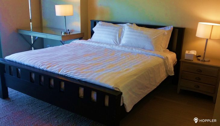 "3BR Condo for Rent in 8 Forbes Town Road, BGC - Bonifacio Global City, Taguig"05