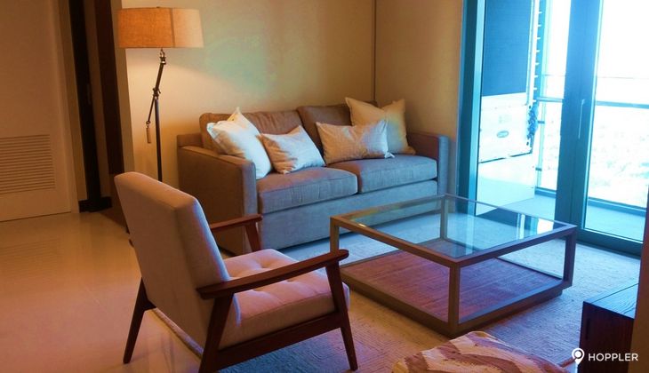 "3BR Condo for Rent in 8 Forbes Town Road, BGC - Bonifacio Global City, Taguig"10