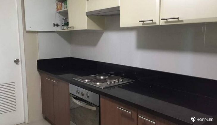 "2BR Condo for Rent in 8 Forbes Town Road, BGC - Bonifacio Global City, Taguig"04