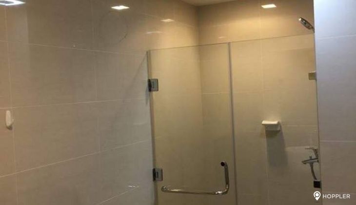 "2BR Condo for Rent in 8 Forbes Town Road, BGC - Bonifacio Global City, Taguig"06