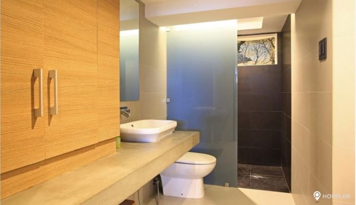 "2BR Condo for Rent in Two Lafayette Square, Salcedo Village, Makati"03