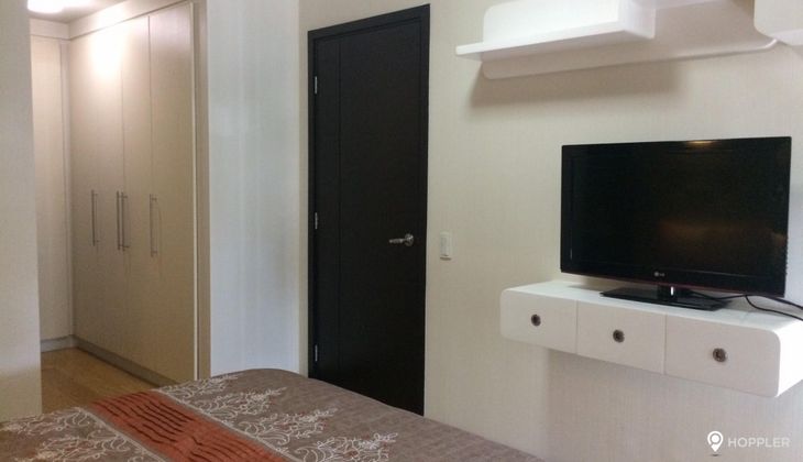 "1BR Condo for Rent in The Residences at Greenbelt, Legazpi Village, Makati"04