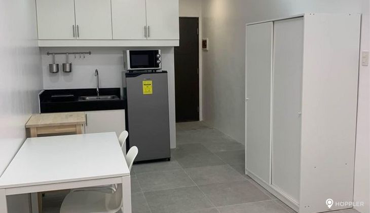 "Studio Condo for Rent in The Pearl Place, Ortigas Center, Pasig"05