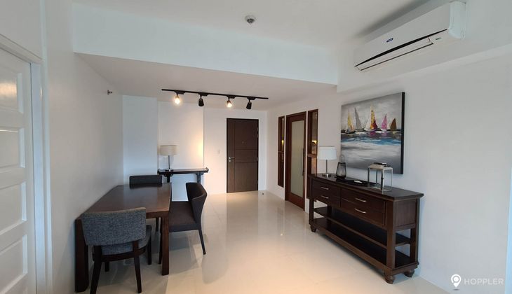"2BR Condo for Rent in One Uptown Residence, BGC - Bonifacio Global City, Taguig"10