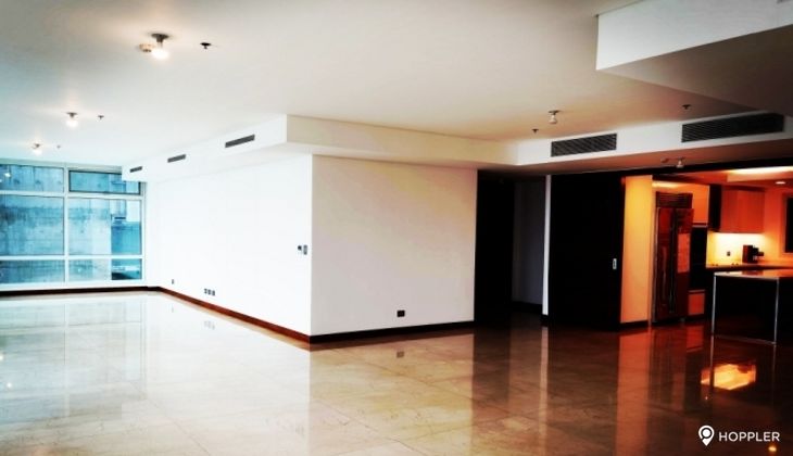 "3BR Condo for Rent in Two Roxas Triangle, Salcedo Village, Makati"01