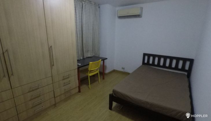 "2BR Condo for Rent in AIC Gold Tower Condominium, Ortigas Center, Pasig"02