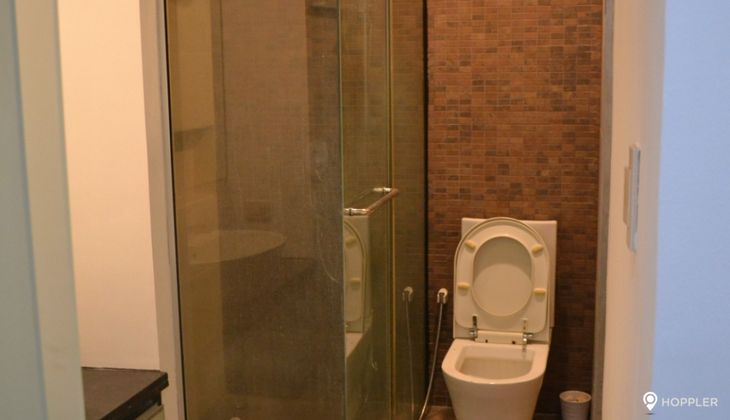 "2BR Condo for Rent in AIC Gold Tower Condominium, Ortigas Center, Pasig"09
