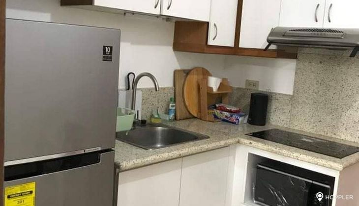 "1BR Condo for Rent in Paseo Parkview Suites, Salcedo Village, Makati"02