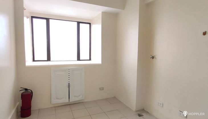 "2BR Condo for Rent in Grand Eastwood Palazzo, Eastwood City, Quezon City"08