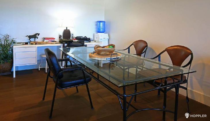 "1BR Condo for Rent in Edades Tower and Garden Villas, Rockwell Center, Makati"03