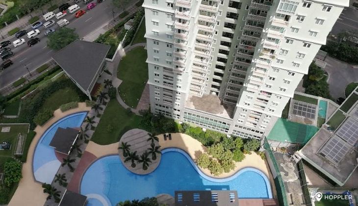 "2BR Condo for Rent in Red Oak at Two Serendra, BGC - Bonifacio Global City, Taguig"08