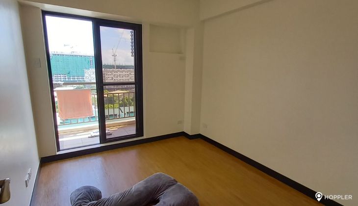 "1BR