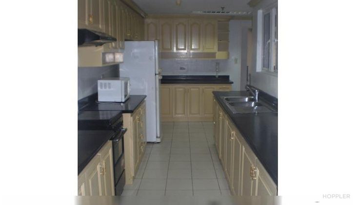 "3BR Condo for Rent in The Salcedo Park, Salcedo Village, Makati"02