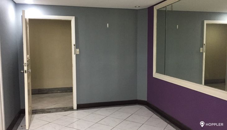 "1BR Condo for Rent in Eisenhower Condominium, Greenhills, San Juan"04