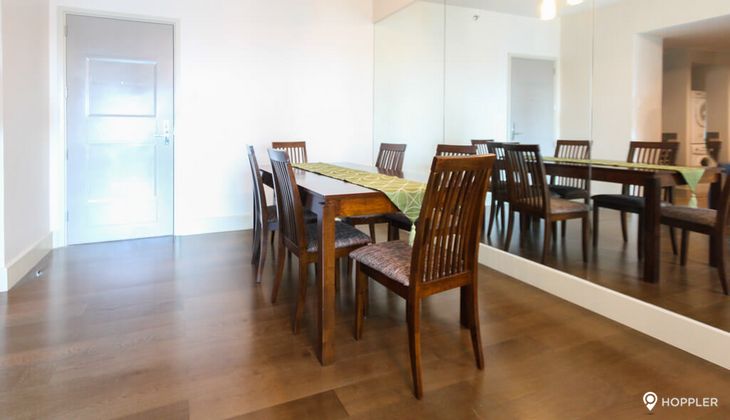 "2BR Condo for Rent in Edades Tower and Garden Villas, Rockwell Center, Makati"08
