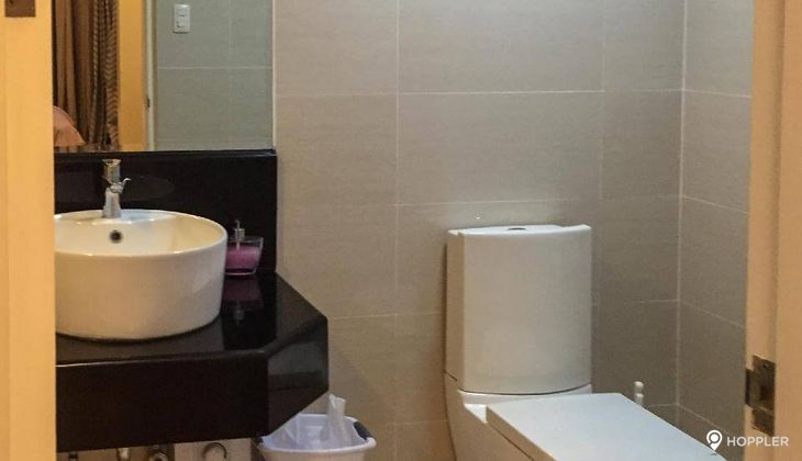 "2BR Condo for Rent in 8 Forbes Town Road, BGC - Bonifacio Global City, Taguig"08
