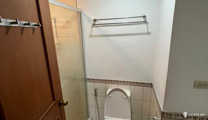 "1BR Condo for Rent in Paseo Parkview Suites, Salcedo Village, Makati"04