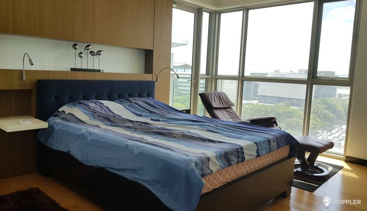 "2BR Condo for Rent in One Serendra, BGC - Bonifacio Global City, Taguig"03