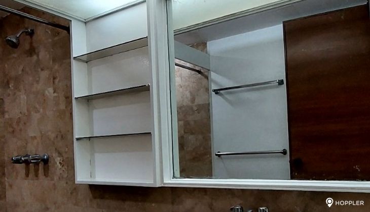 "2BR Condo for Rent in Sunrise Terrace, Legazpi Village, Makati"06