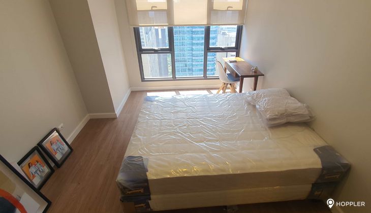 "2BR Condo for Rent in Escala Salcedo, Salcedo Village, Makati"03