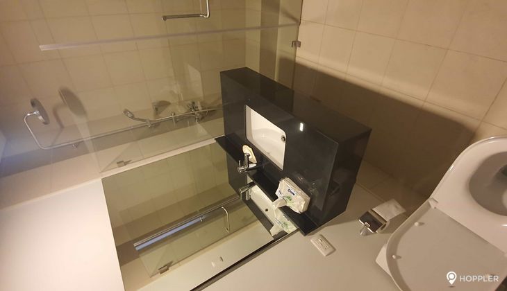 "2BR Condo for Rent in Escala Salcedo, Salcedo Village, Makati"07