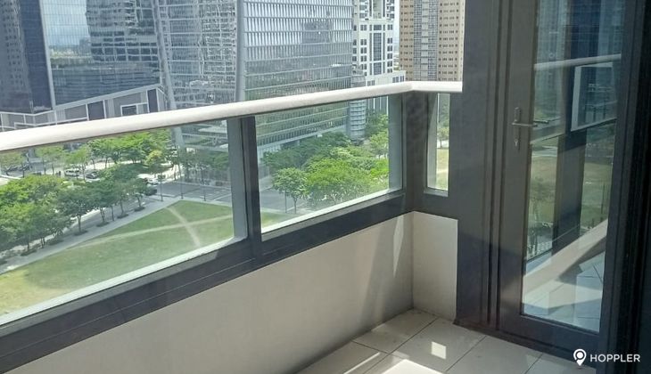 "2BR Condo for Rent in Arya Residences, BGC - Bonifacio Global City, Taguig"10