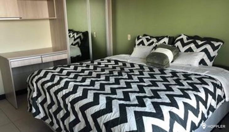 "3BR Condo for Rent in The Residences at Greenbelt, Legazpi Village, Makati"08