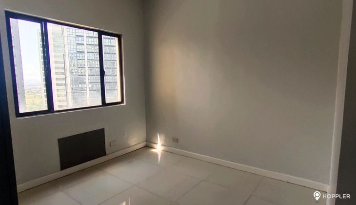 "3BR Condo for Rent in Eastwood Lafayette, Eastwood City, Quezon City"04