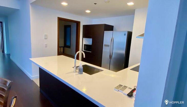 "2BR Condo for Rent in The Suites at One Bonifacio High Street, BGC - Bonifacio Global City, Taguig"09