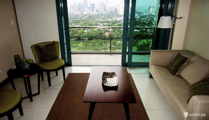 "2BR Condo for Rent in 8 Forbes Town Road, BGC - Bonifacio Global City, Taguig"03