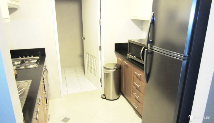 "2BR Condo for Rent in 8 Forbes Town Road, BGC - Bonifacio Global City, Taguig"06