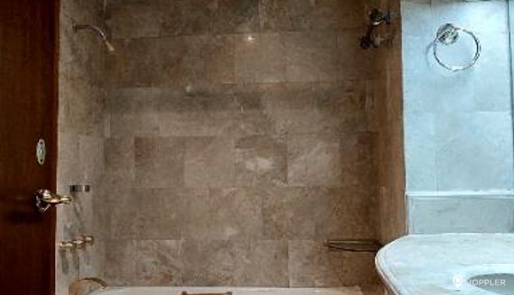"3BR Condo for Rent in Pacific Plaza Ayala, Urdaneta Village, Makati"05