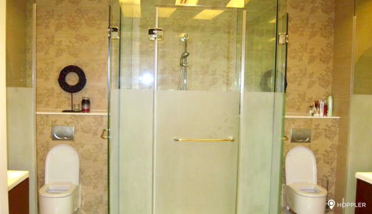 "4BR Condo for Rent in Luna Gardens, Rockwell Center, Makati"08