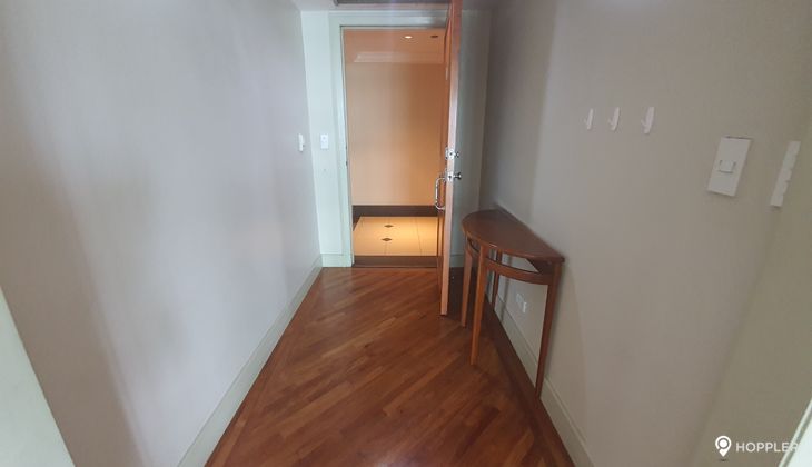 "3BR Condo for Rent in Hidalgo Place, Rockwell Center, Makati"03
