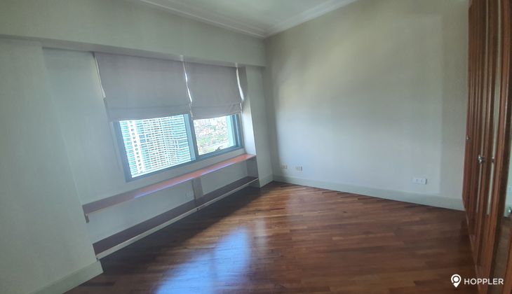 "3BR Condo for Rent in Hidalgo Place, Rockwell Center, Makati"04