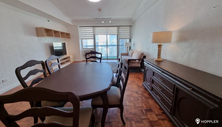 "2BR Condo for Rent in The Frabella 1, Legazpi Village, Makati"02