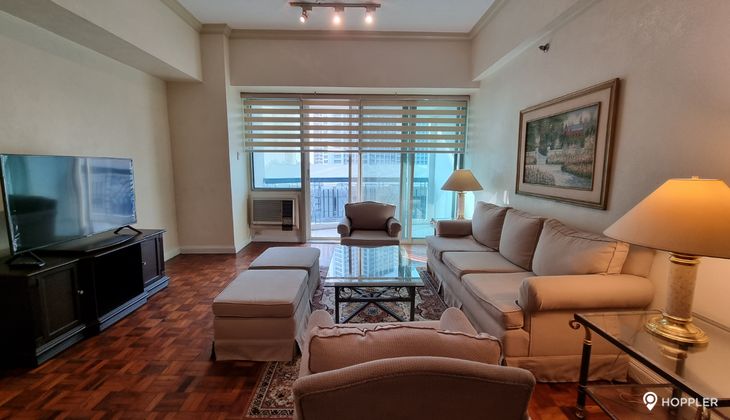 "2BR Condo for Rent in The Frabella 1, Legazpi Village, Makati"04
