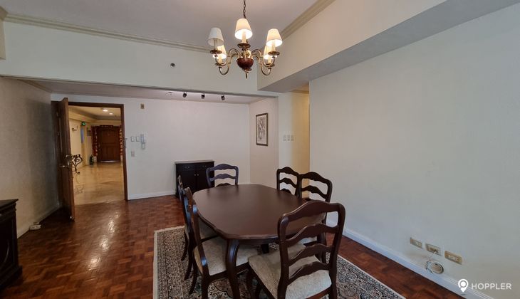 "2BR Condo for Rent in The Frabella 1, Legazpi Village, Makati"06