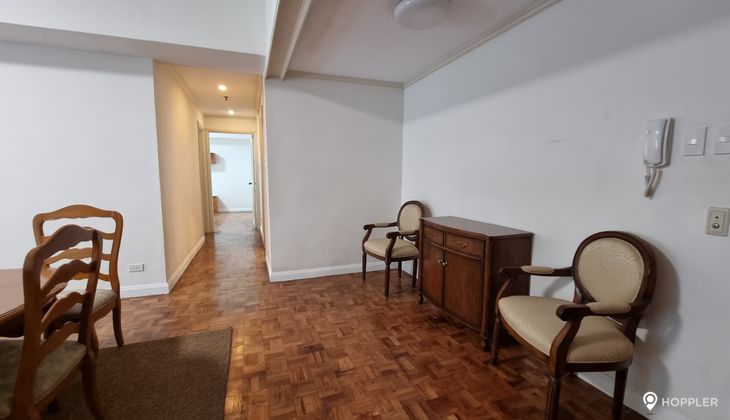 "2BR Condo for Rent in The Frabella 1, Legazpi Village, Makati"05