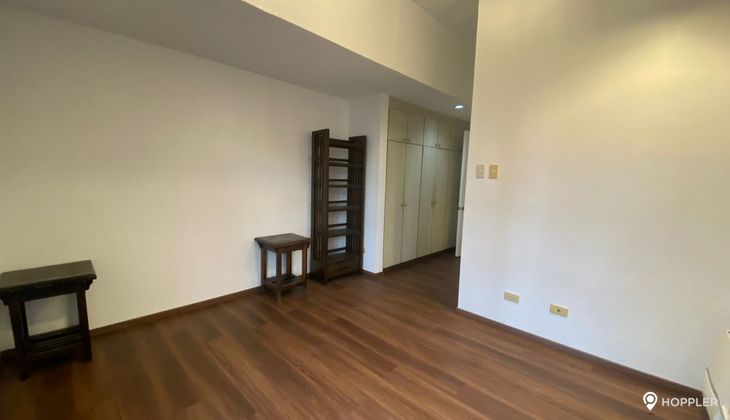 "2BR Condo for Rent in One Lafayette Square, Salcedo Village, Makati"04
