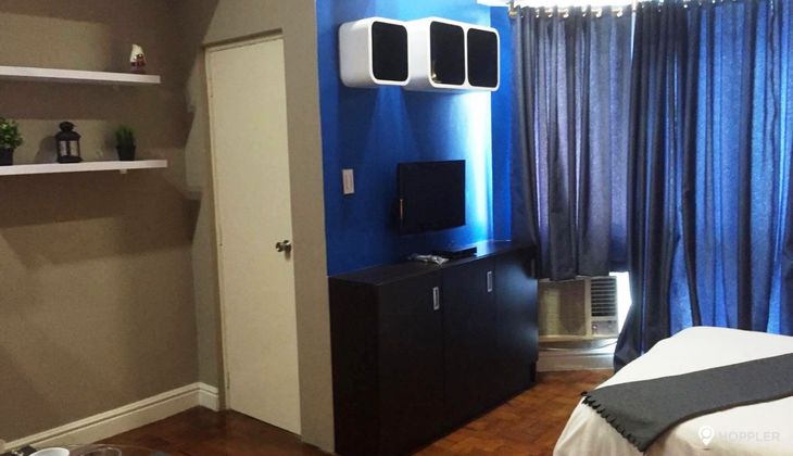 "Studio Condo for Rent in Asian Mansion II, Legazpi Village, Makati"02