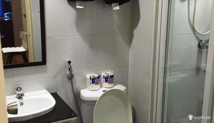 "Studio Condo for Rent in Asian Mansion II, Legazpi Village, Makati"06