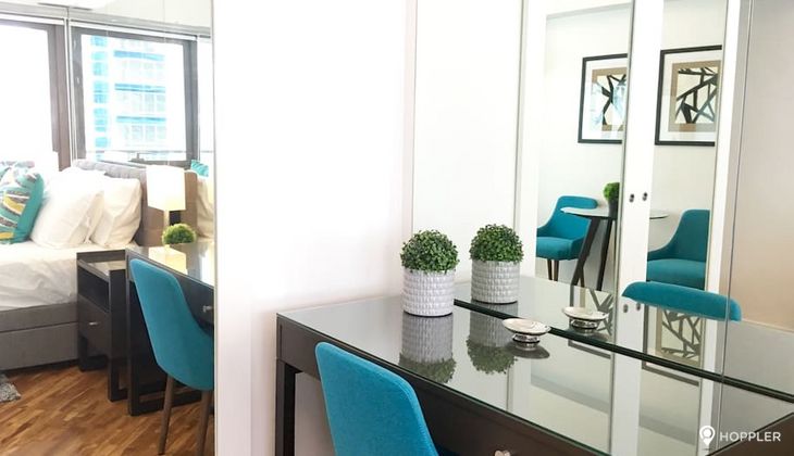 "Studio Condo for Rent in Joya Lofts and Towers, Rockwell Center, Makati"06