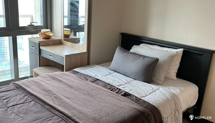 "2BR Condo for Rent in Greenbelt Hamilton, Legazpi Village, Makati"03