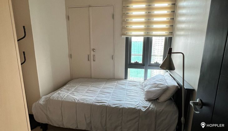 "2BR Condo for Rent in Greenbelt Hamilton, Legazpi Village, Makati"04