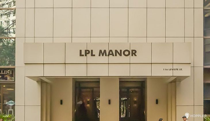 "2BR Condo for Rent in LPL Manor, Salcedo Village, Makati"09