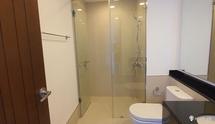 "2BR Condo for Rent in The Suites at One Bonifacio High Street, BGC - Bonifacio Global City, Taguig"05